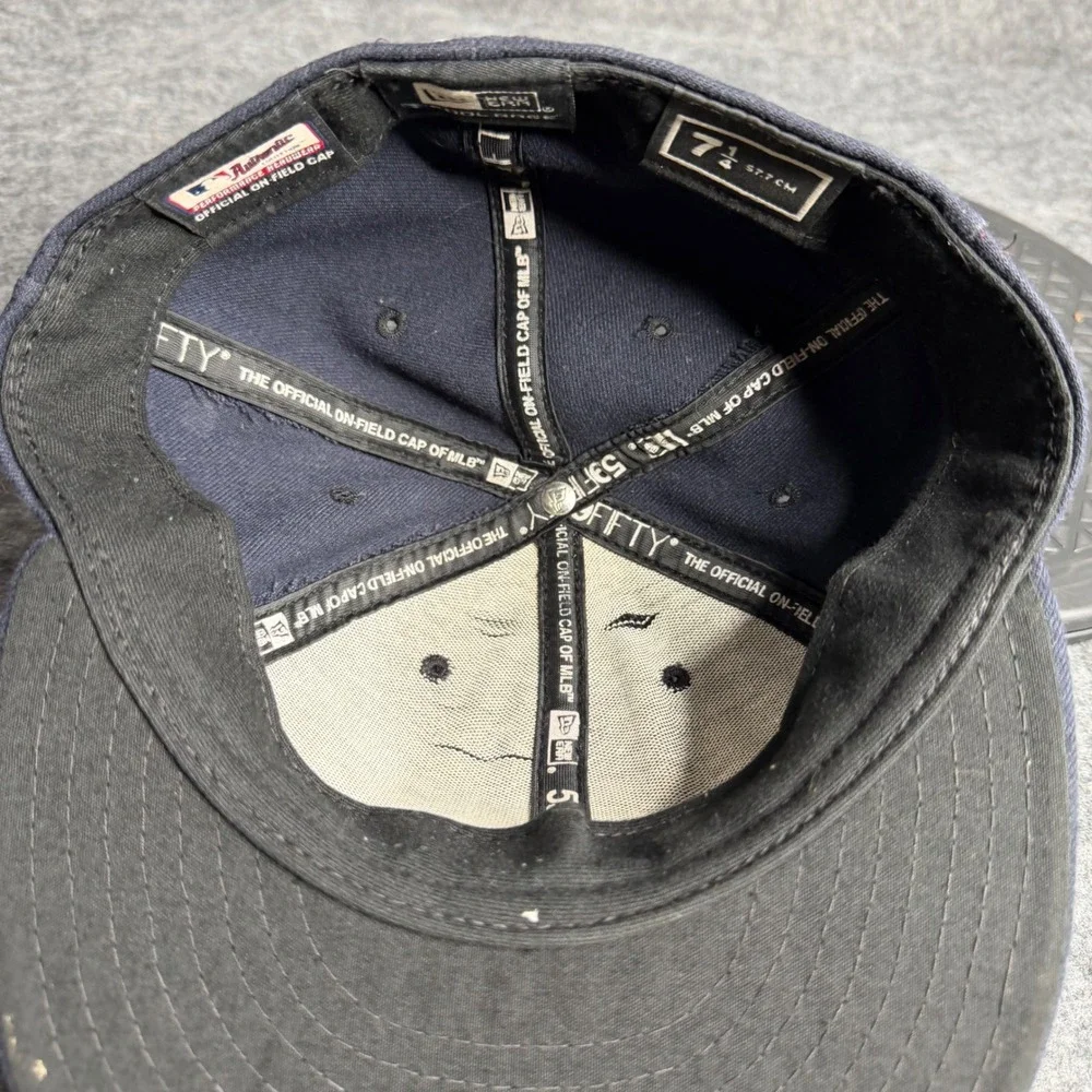 New Era 59FIFTY Boston Red Sox Hat MLB Authentic On-Field Navy Blue Fitted 7 1/4